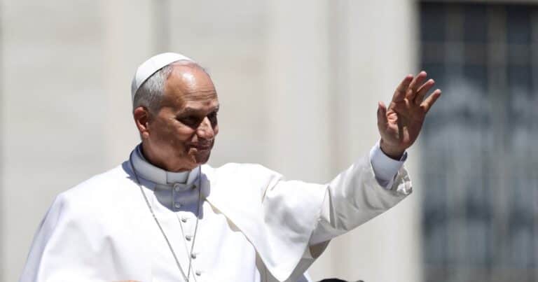 Una visita papal que entró en la cuenta regresiva con el legado de Francisco como telón de fondo