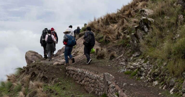 Un turista australiano murió tras caer por una pendiente mientras hacía el Camino Inca a Machu Picchu