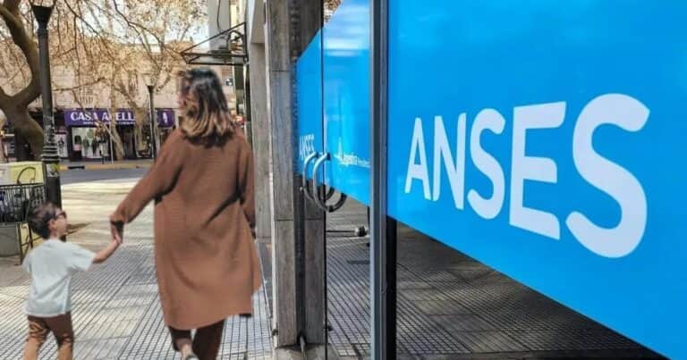 ANSeS: quiénes no podrán cobrar AUH en mayo 2026