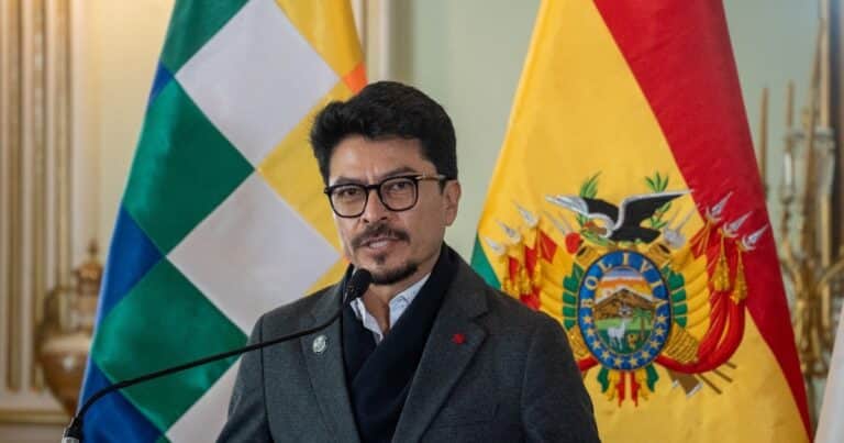 «Los que están intentando que escale el conflicto son quienes quieren romper el orden democrático», dijo el canciller de Bolivia sobre la crisis en La Paz