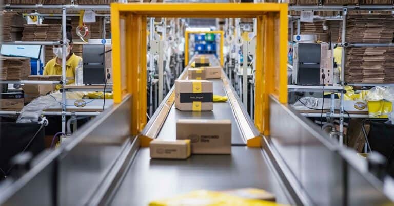 Mercado Libre abrió un nuevo centro logístico en Don Torcuato y anunció 900 nuevos empleos