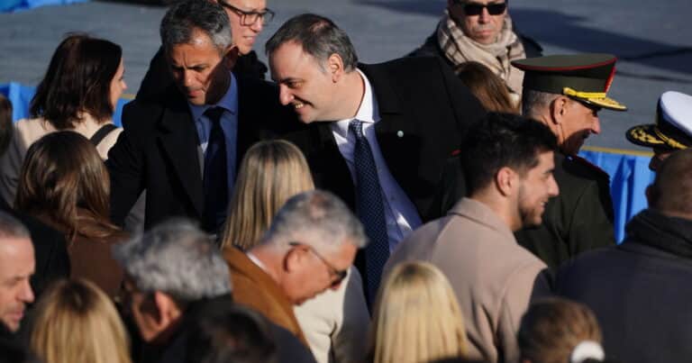 Con más dudas sobre su fortuna, el fiscal pidió el último informe para avanzar con la intimación a Manuel Adorni