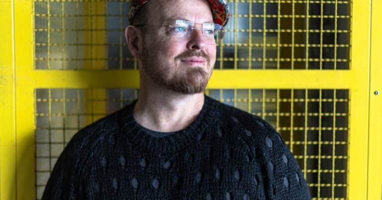 Jonathan Brill, futurólogo: «En los próximos cinco años van a colisionar en el mundo cinco tendencias impulsadas por la IA»