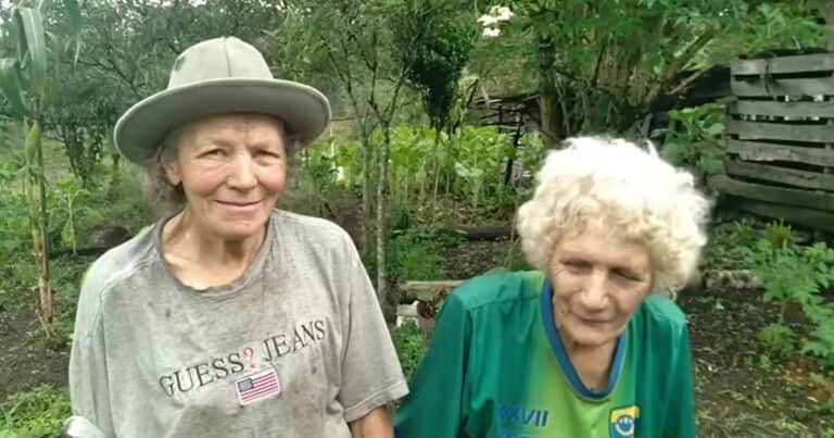 Son hermanas, tienen más de 70 años y viven aisladas en un bosque: así sobreviven