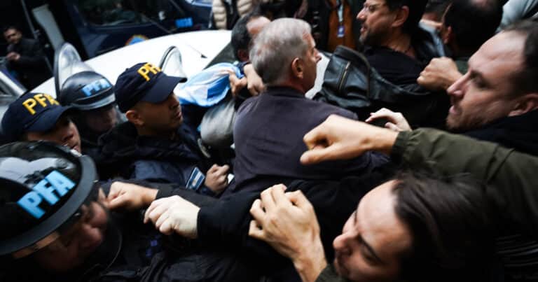 Procesaron y embargaron a Juan Grabois por la violenta toma del Instituto Perón