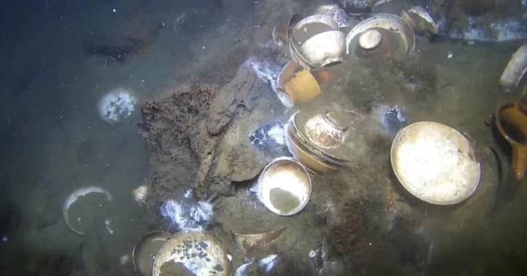Encontraron en el fondo del mar una nave del siglo XVIII con un increíble tesoro
