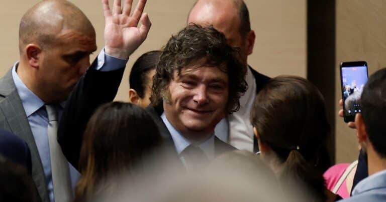 Se define la sucesión de Manuel Adorni: tres nombres para el mismo lugar y nueva conversación entre Karina Milei y Patricia Bullrich