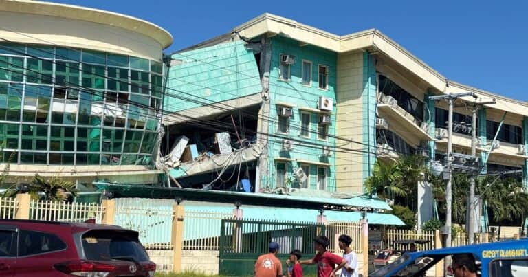 Al menos tres muertos y edificios colapsados: así fue el potente terremoto que azotó a Filipinas