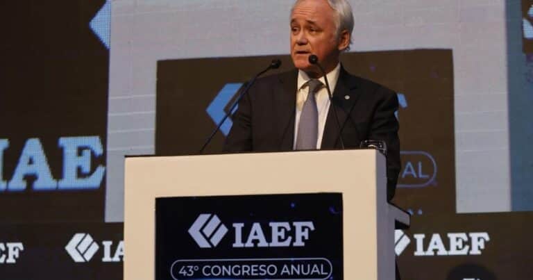 El vice del BCRA ante el círculo rojo: las empresas tienen que dejar de buscar ganancias financieras y enfocarse en la productividad