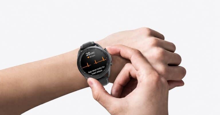 Mucho más que contar pasos: los relojes inteligentes monitorean el corazón y ya alertan sobre posibles arritmias