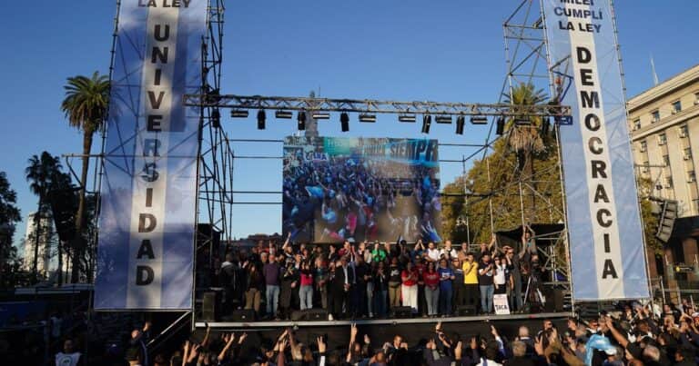 El Gobierno confirmó un acuerdo con las universidades: aumento salarial y transferencia de fondos