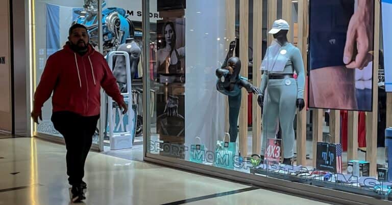 La actividad volvió a frenarse en abril: cayó 1,5% contra el mes previo
