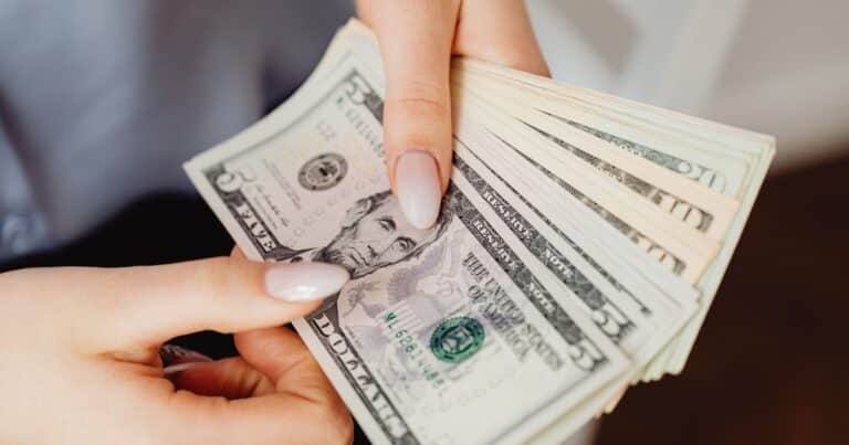Dólar a $1.495 en los bancos: cuáles son las cuatro razones detrás de la suba de este mes