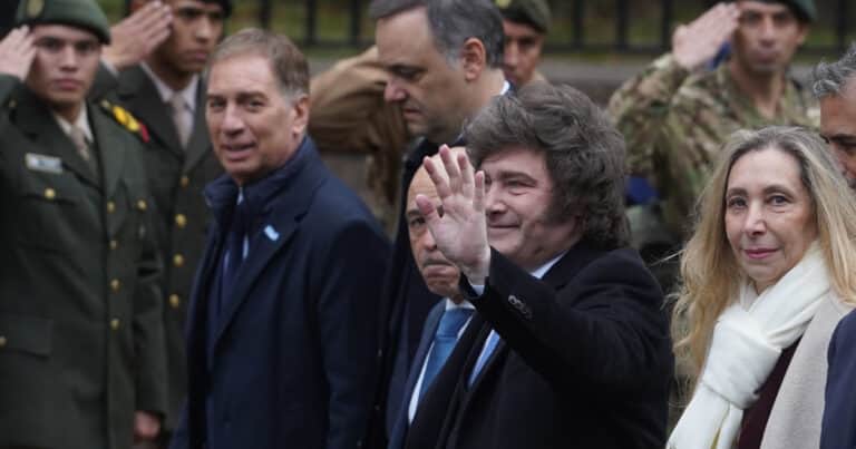 Una emboscada demoledora y la decisión a solas de los hermanos Milei que sacudió al Gobierno