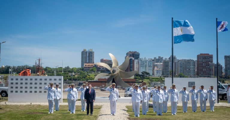 Analizan vender la base naval de Mar del Plata y crece la preocupación en la ciudad