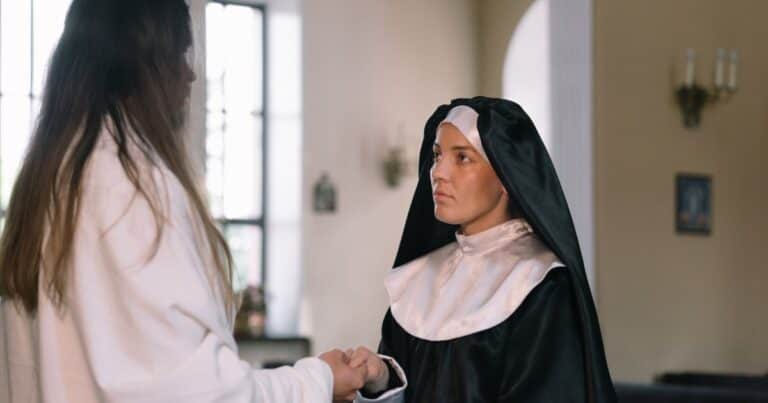 ¿Cuánto gana una monja de clausura? Esto es lo que realmente recibe por vivir en un convento