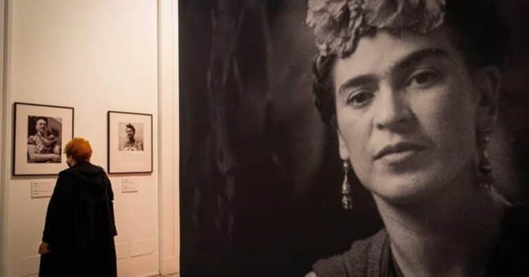 México impide la exportación de una obra de Frida Kahlo y la Corte definirá si la medida es legal