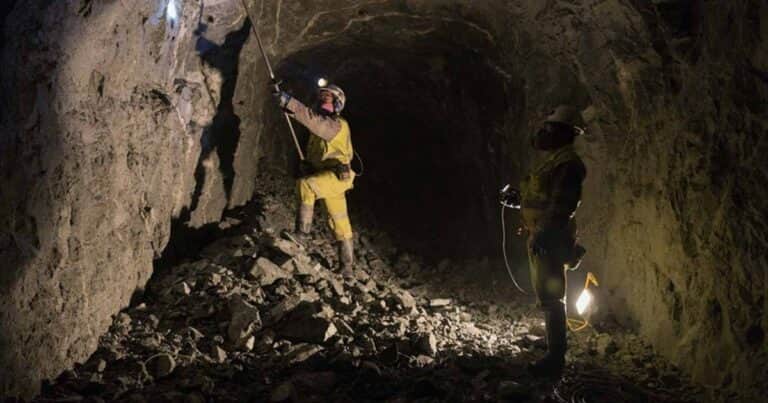 ¿El efecto RIGI no alcanza? Advierten sobre el «valle de la muerte financiero» que podría frenar el impulso de la minería
