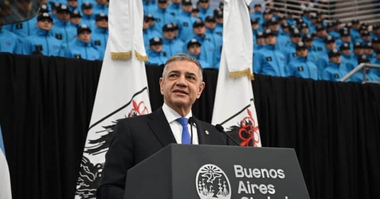 La Ciudad anunció una reducción del 20% de cargos jerárquicos y dice que tiene la menor planta de empleados en una década