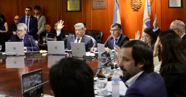 Piden rechazar la reelección de un juez en el Consejo de la Magistratura y convocan a elegir representantes de abogados