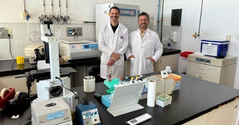 Desde Córdoba y Santa Fe, tres «startups» buscan nuevos desarrollos en la industria de los fármacos