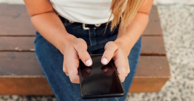 Tu celular puede funcionar bien, pero eso no significa que sea seguro: la señal que muchos usuarios pasan por alto