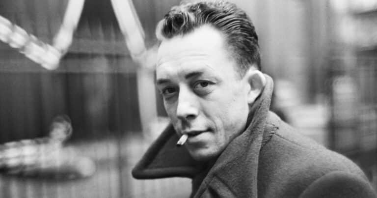 Albert Camus, filósofo francés: “En medio del invierno aprendí que había en mí un verano invencible”
