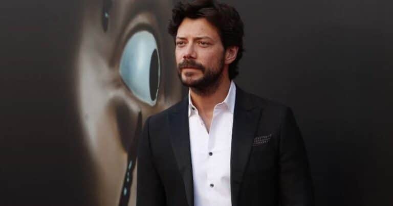 Álvaro Morte, actor de «La Casa de Papel»: «Intento mantener una rutina y comer saludable. Tampoco me obsesiono»