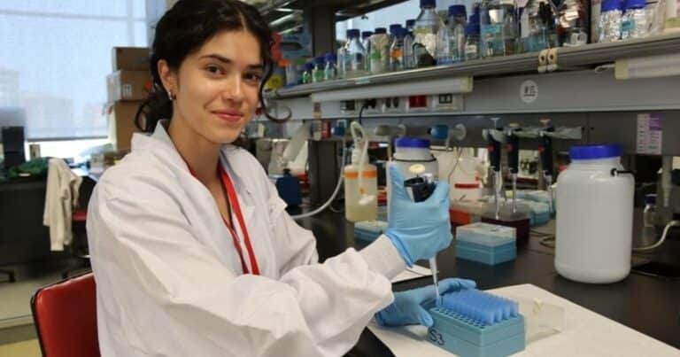 Carla tiene 18 años, sacó 13,62 sobre 14 y estudiará en una de las instituciones médicas más prestigiosas del mundo