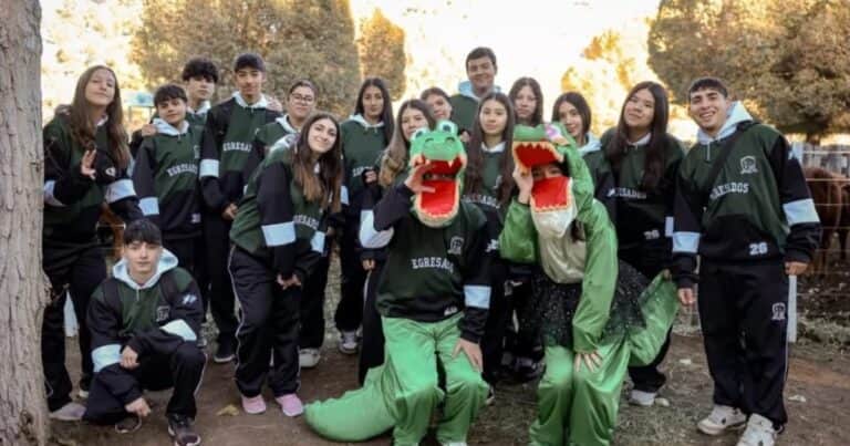 Estudiantes argentinos fueron reconocidos en un concurso internacional por una idea sustentable: «Estamos orgullosos y queremos embellecer el parque de nuestro pueblo con conciencia ecológica»
