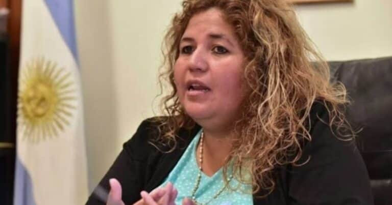 Fue ministra de Chubut, está presa por corrupción y dijo que le tiene fobia a la policía: le concedieron salidas para ir a misa