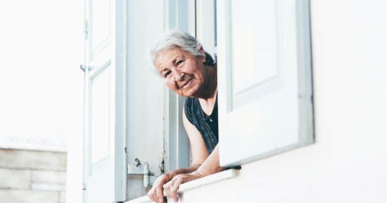 “Ahora las personas de 60 años se anticipan y piensan en cómo quieren vivir a los 70​”: los hogares y las ciudades también se replantean para la comodidad de los séniors