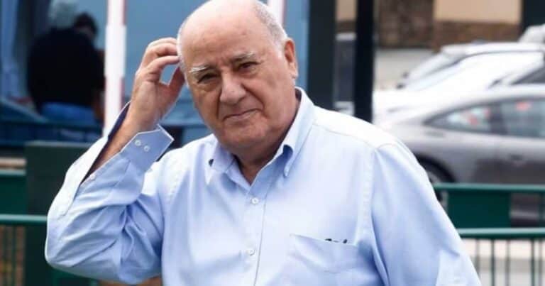 Amancio Ortega (90 años), sobre su infancia: «En casa no había lujos. No había nada de nada, pero nos educaron con valores»