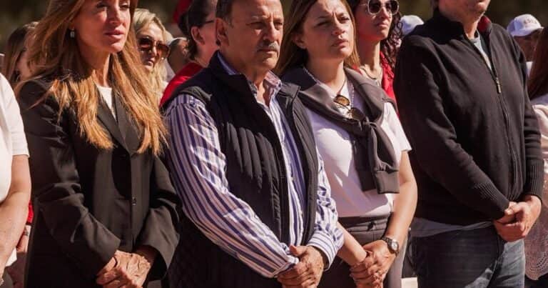 Milei busca un final feliz para la batalla de Tierras y la foto que esquivaron Kicillof y Massa