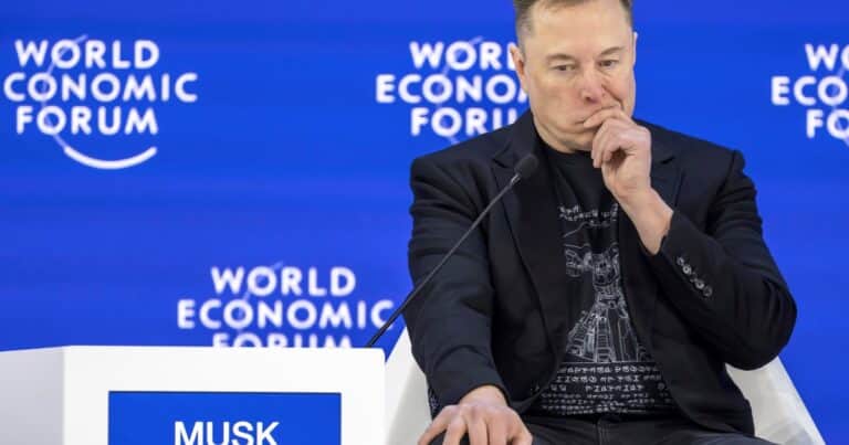 En apenas 40 días Elon Musk perdió la mitad de su fortuna