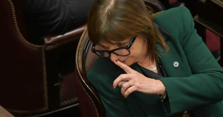 Bullrich cargó contra el peronismo, recordó compras fiscales de Néstor Kirchner y en la chicana se cruzó fuerte con Jorge Capitanich