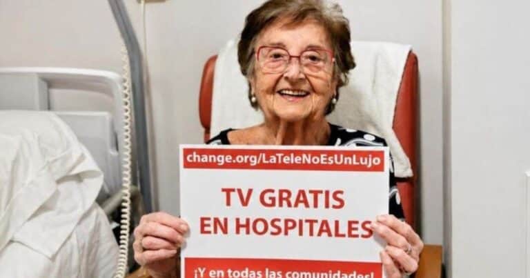 Una mujer de 94 años ingresada pide televisión gratuita en todos los hospitales
