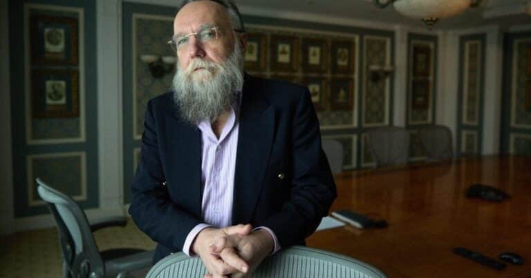 Esoterismo, amor por Rusia y un atentado doloroso: quién es Alexander Dugin, “el Rasputín de Putin”