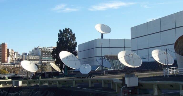 Siguen las millonarias indemnizaciones en la TV Pública: un gerente que ya trabaja en la Justicia cobró más de $100 millones