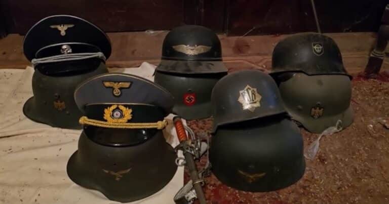 Un hombre de 89 años se descompensó, fueron a atenderlo y le descubrieron un arsenal nazi en su casa