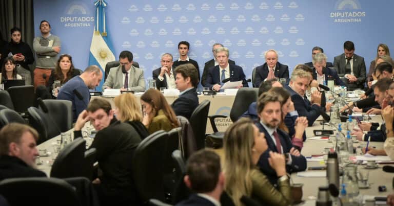Javier Milei y sus medidas, EN VIVO: el Gobierno busca avanzar con sus proyectos de inocencia fiscal y BCRA en Diputados