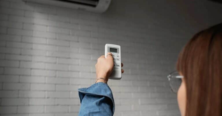 Danny, experto en consumo energético: «Para pagar menos luz hay que apagar el aire acondicionado entre las 00:00 y las 8:00»