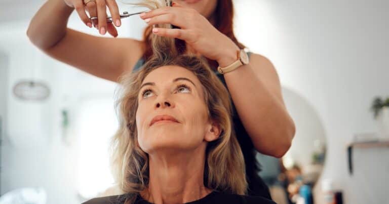 Calendario lunar de agosto 2026: los mejores días para cortar el cabello según las fases de la Luna