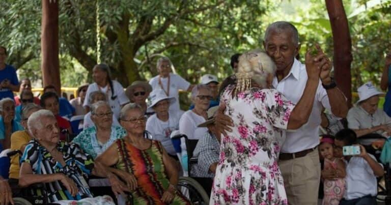Qué dice la ciencia sobre la asombrosa longevidad en la única región de Latinoamérica considerada una «Zona Azul»