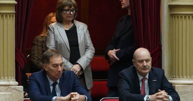 Reproches y pases de factura en la previa de la mesa política del Gobierno: «Hubieran sacado antes a Adorni»