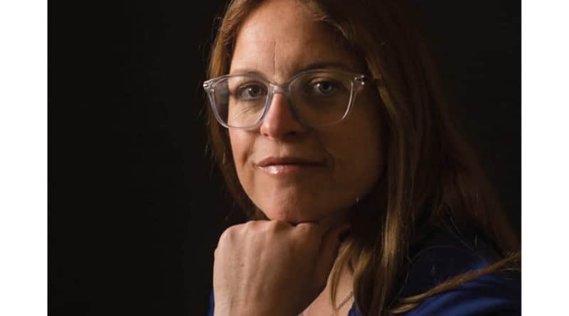 La escritora Paola Rimieri presenta “Lado B”, su novela inspirada en el cuarteto cordobés, en «La Biblio»