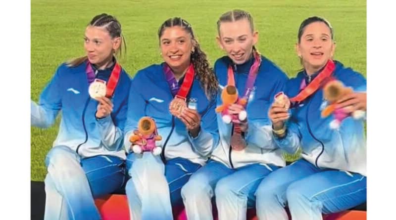 Noelia Martínez ganó la medalla de bronce en los Juegos Suramericanos en la posta femenina 4X400