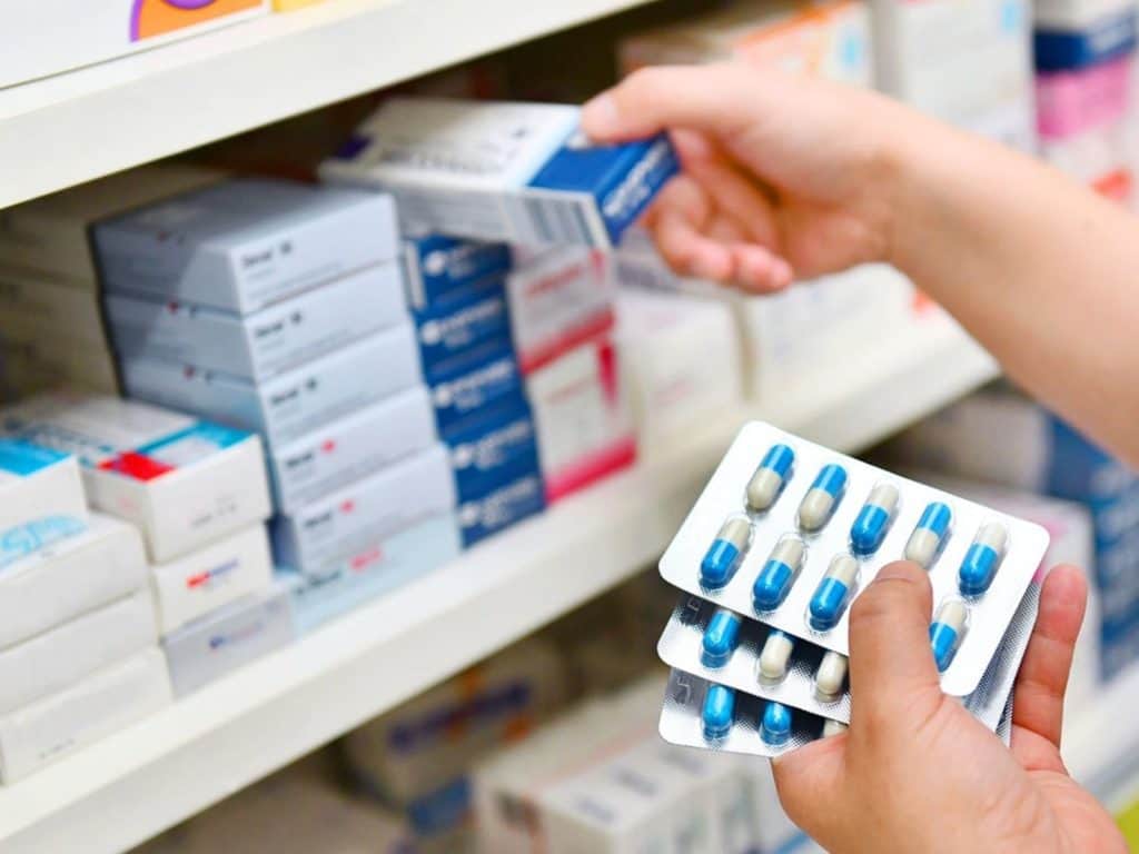 Salud: los medicamentos en Argentina triplican los precios internacionales