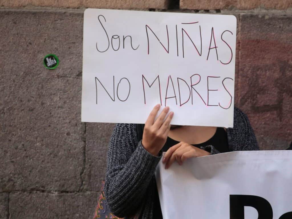El embarazo adolescente cayó 39% en Córdoba desde 2018 y explica buena parte de la caída de la natalidad