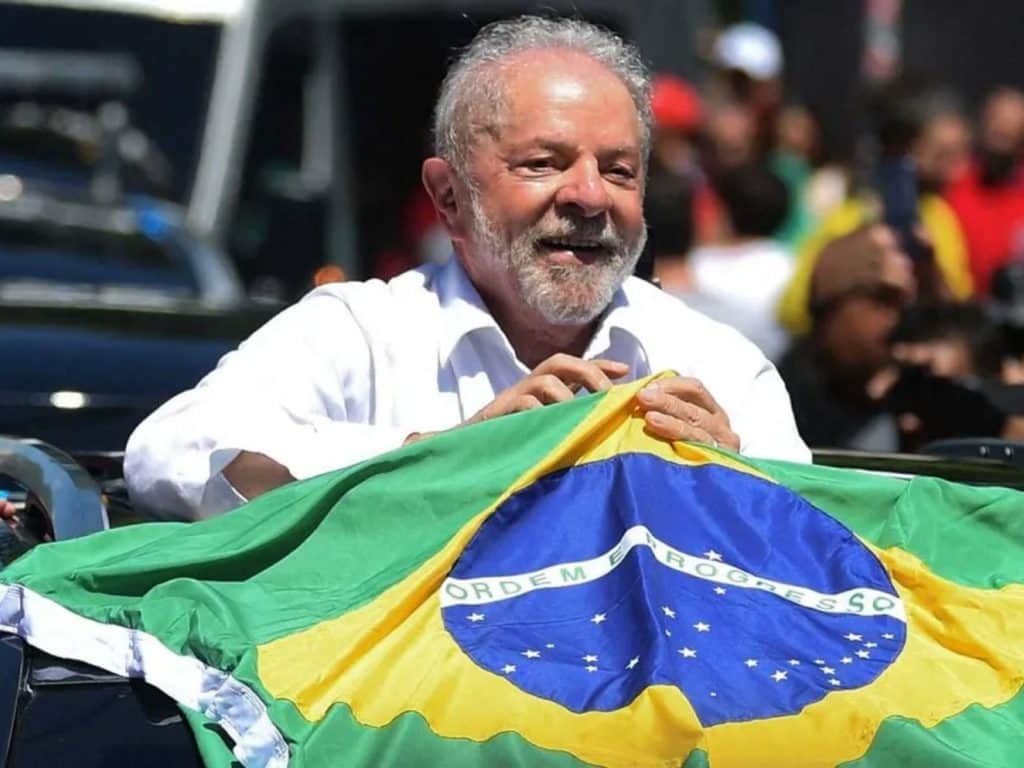 Brasil: Lula prohíbe las apuestas deportivas y los casinos en línea en todo el país